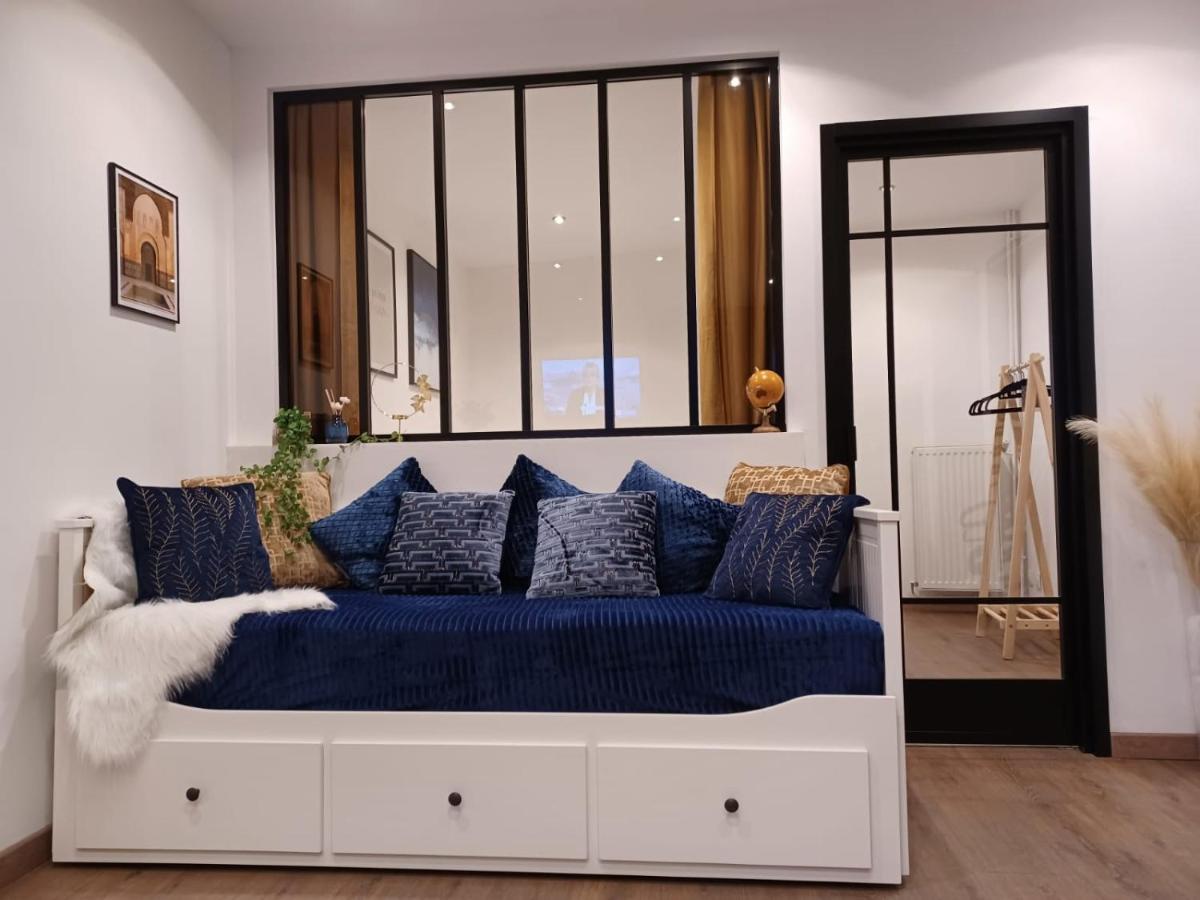 Le Petit Dubai Apartment Douai Bagian luar foto